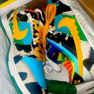 Chunky dunkys box & laces hit me with serious inquires. 📲📲